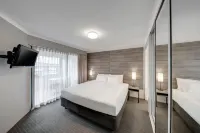 Adina Serviced Apartments Canberra James Court