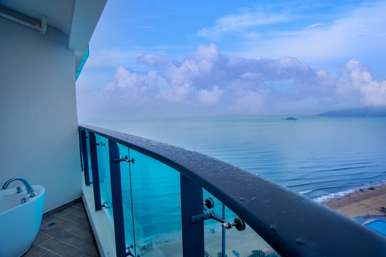 海天豪华双卧海景套房