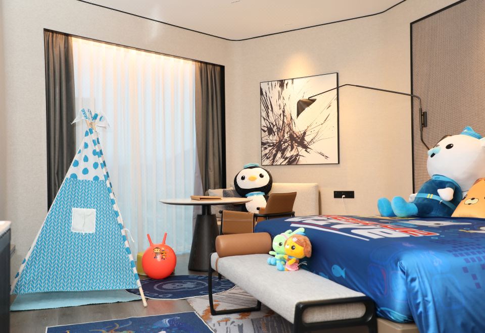 Sheraton Taizhou HotelOctonauts Family Double Bed Room