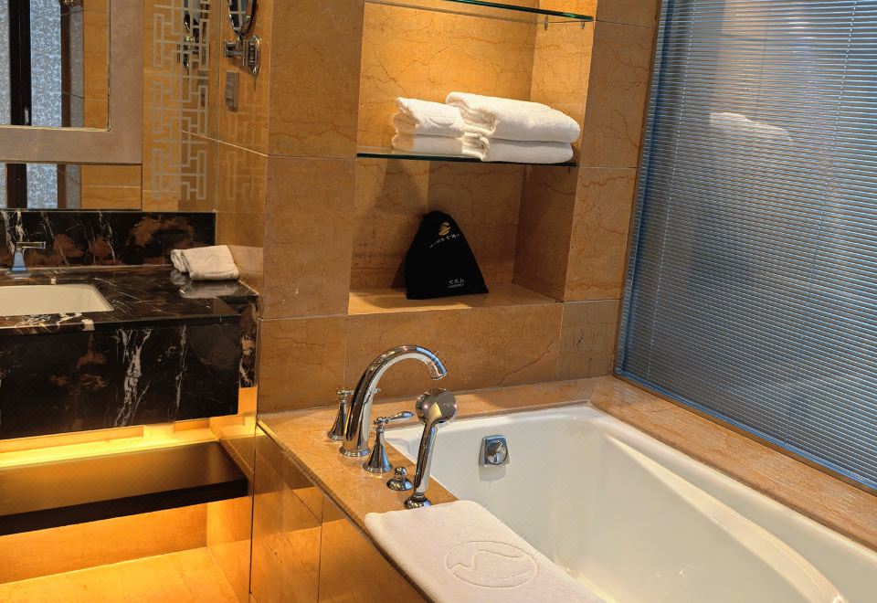 Jiangsu Yunhu International Conference CenterSuite With Cards