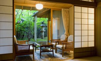 Ryotei Tanokura - Housity