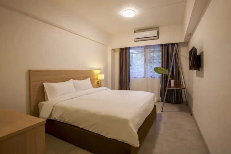 ห้องดีลักซ์ เตียงเดี่ยวใหญ่ หน้าต่าง