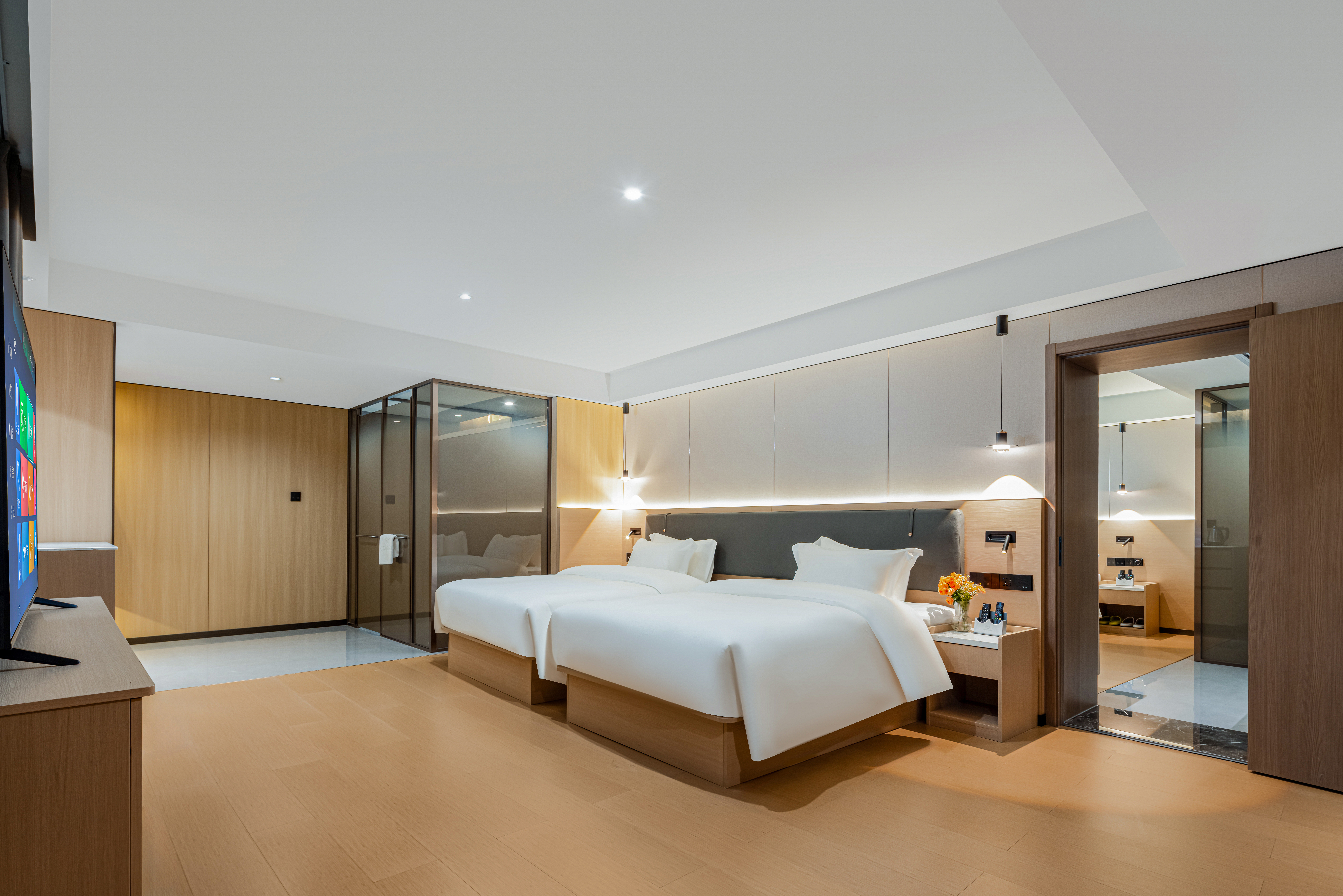 双卧家庭连通房（乳胶床垫+Mini小冰箱+智能马桶）