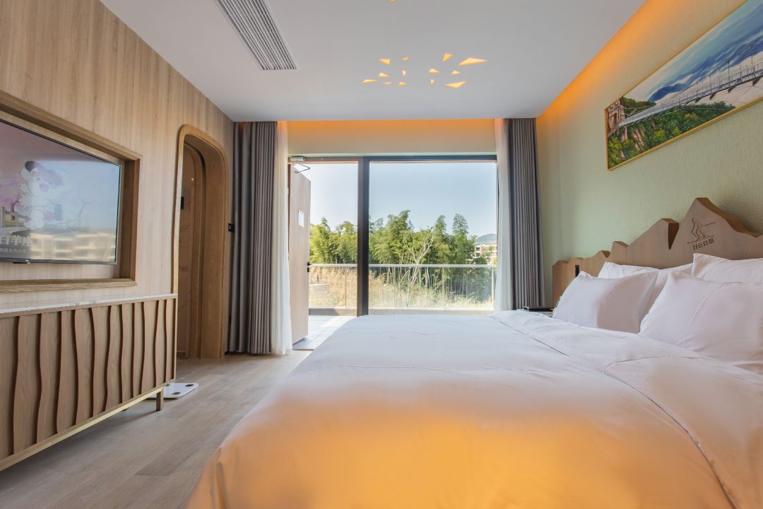 山居主题家庭房