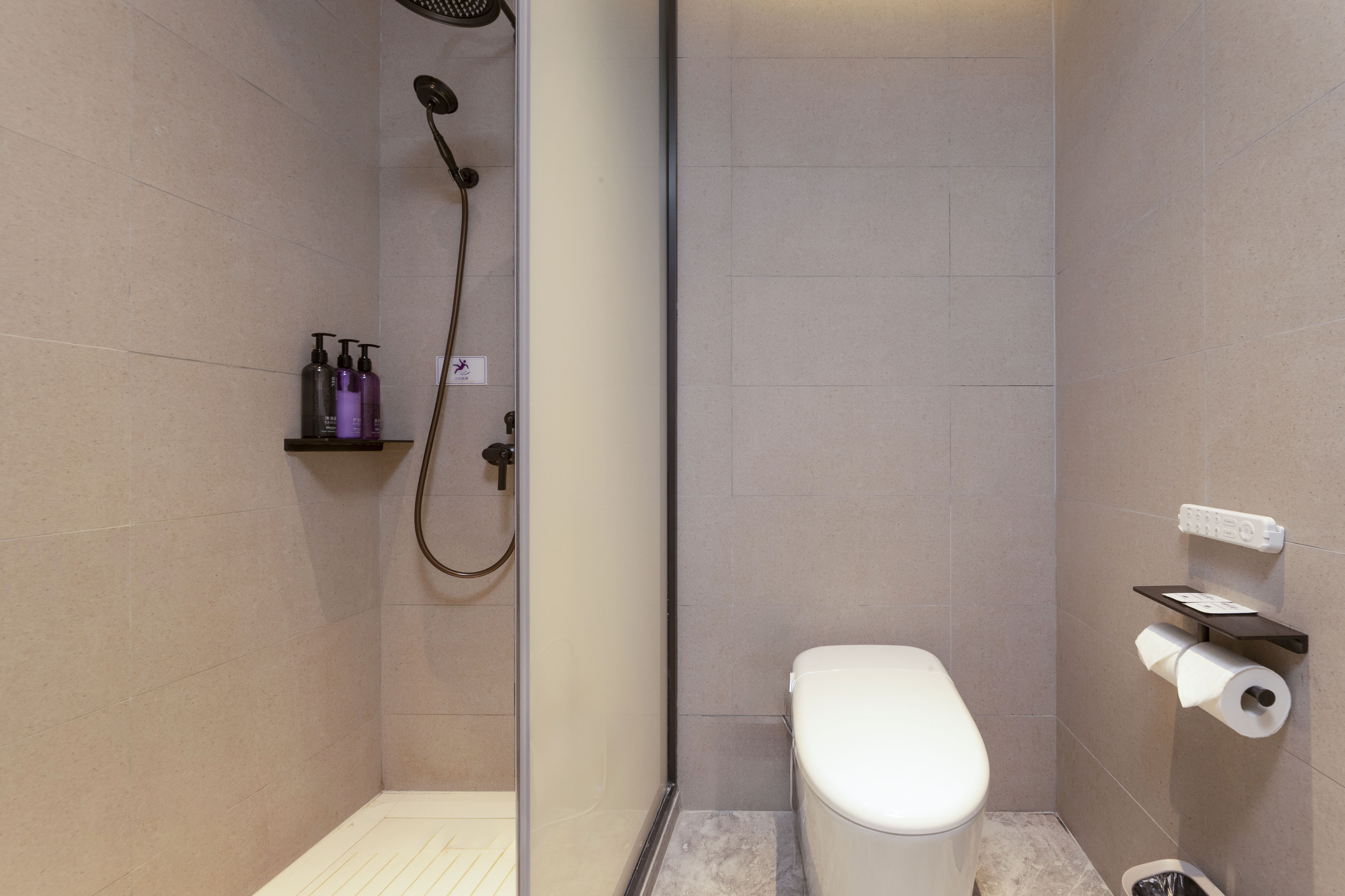 行政豪华套房（一室一厅）