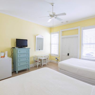 Deluxe Queen Amsterdam's Curry Mansion Inn Promo Code