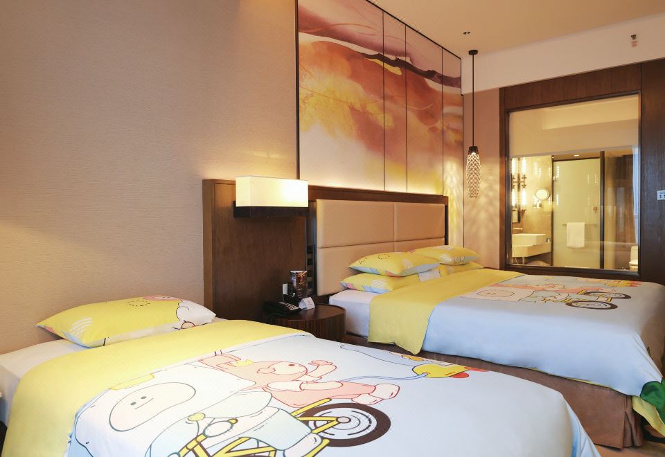 Crowne Plaza Beihai Silver Beach1 Queen Bed And 1 Single Bed Standard Room