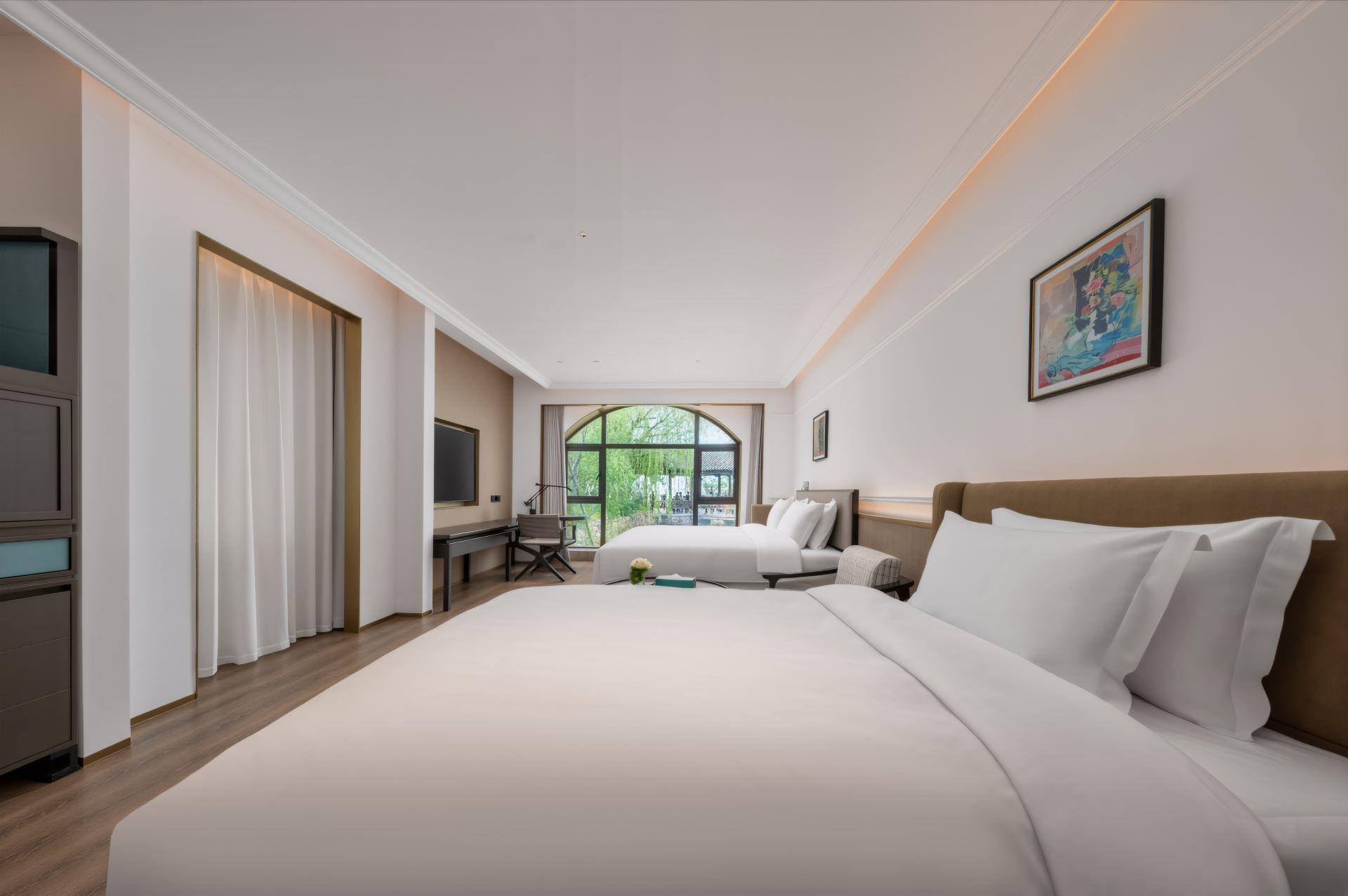 Xing Lan Family Room