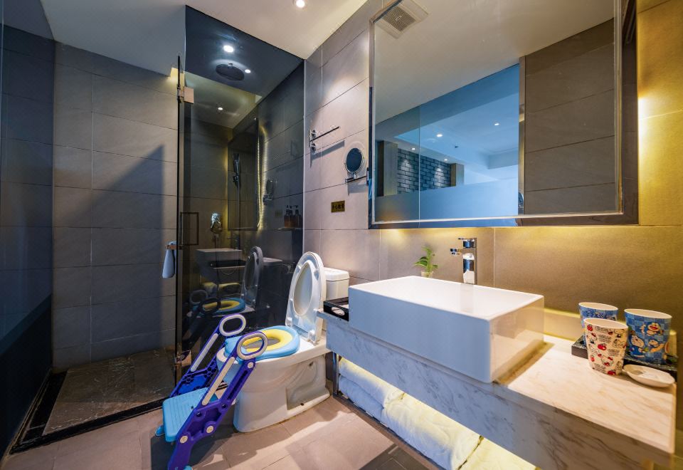 巴蜀风情家庭亲子房（雨淋顶喷+乾湿分离）