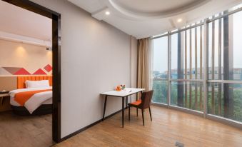 Yuelong Hotel (Foshan Lishui Branch)