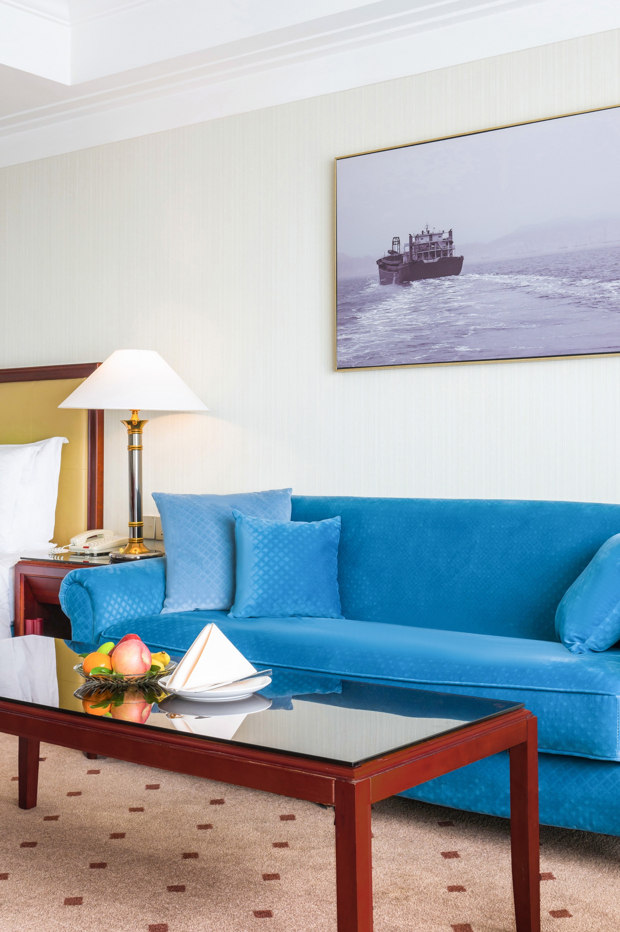 豪華大床房 大落地窗