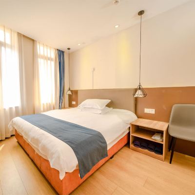 影音大床房 廈門鑫利圓飯店（中山路步行街鼓浪嶼碼頭店）優惠