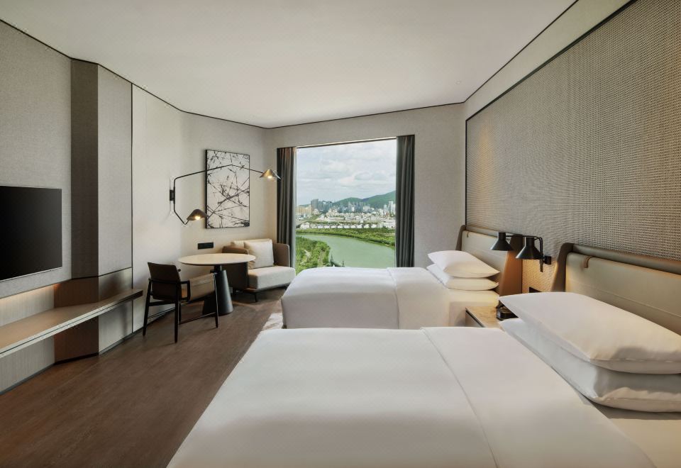 豪華江景雙床房