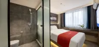 QIANNA HOTEL GLORIOUS(Weihui Branch)