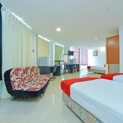 Suite Superior Kupon OYO 90494 Sam Huat Hotel