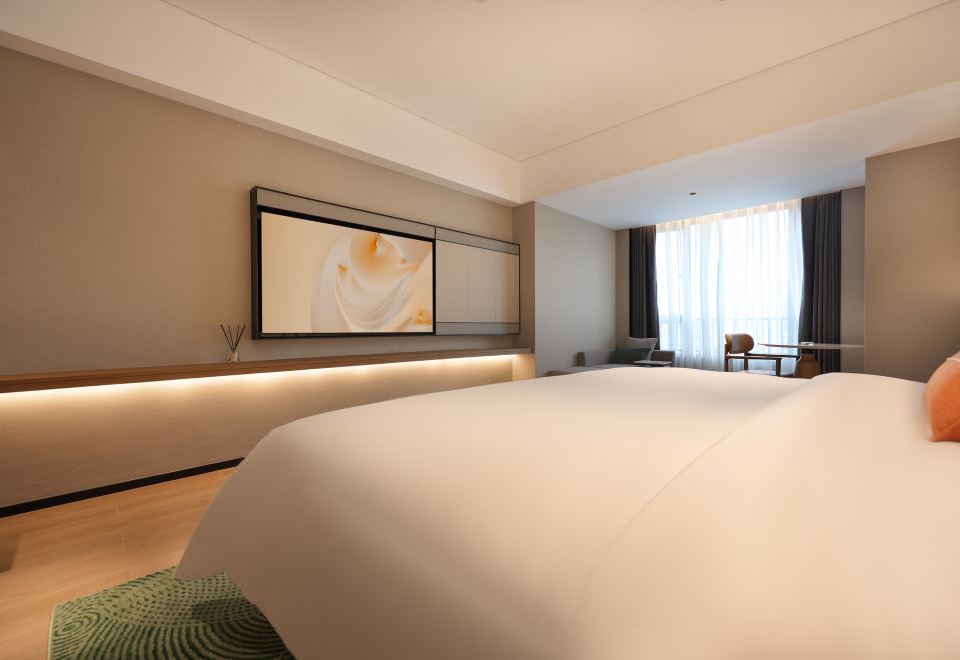 Super Room (King Bed) (Sofa)