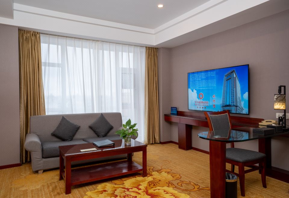 標準商務大床房（保險箱+加濕器+小冰箱）