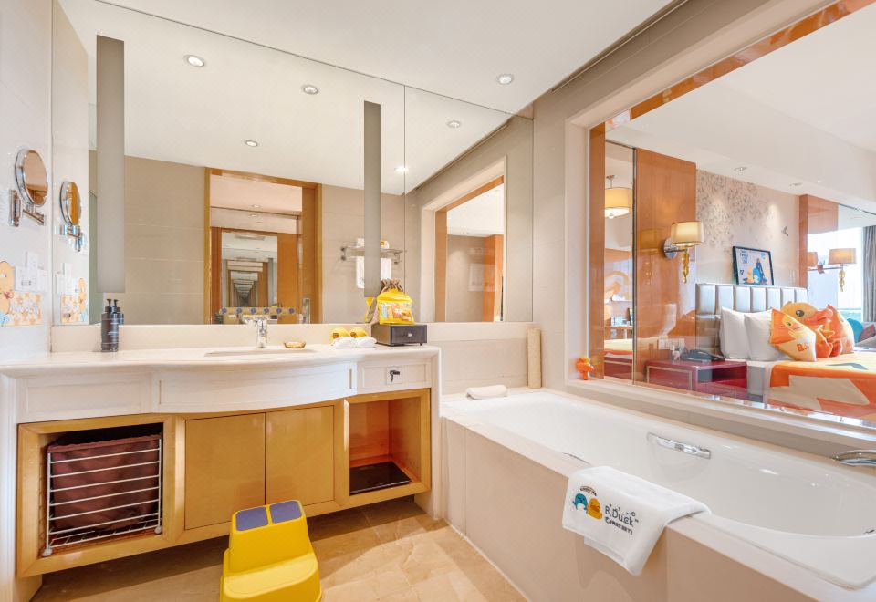 小黃鴨親子主題大床房