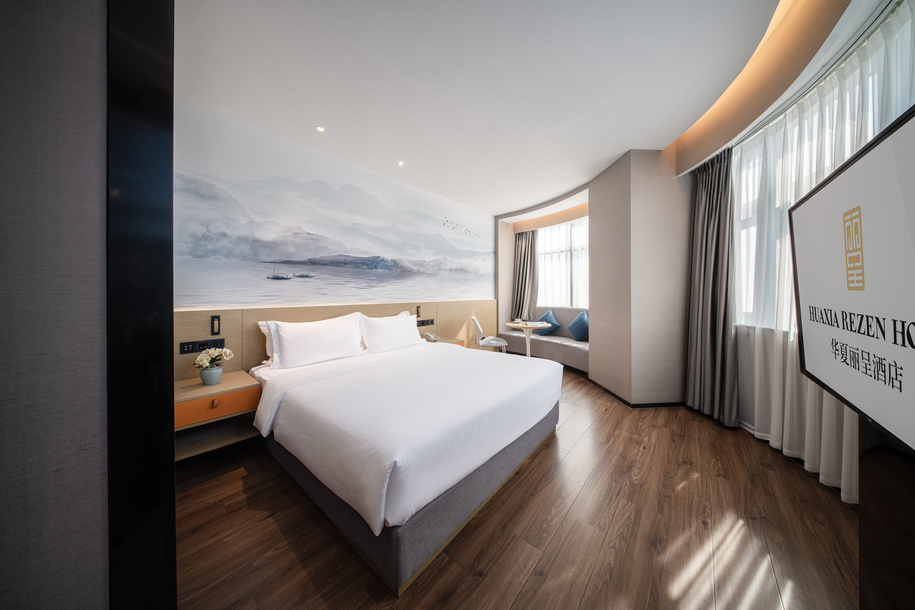 云端城景悦心大床房〔闽南茶具+沙发+乾湿分离+智能客控〕