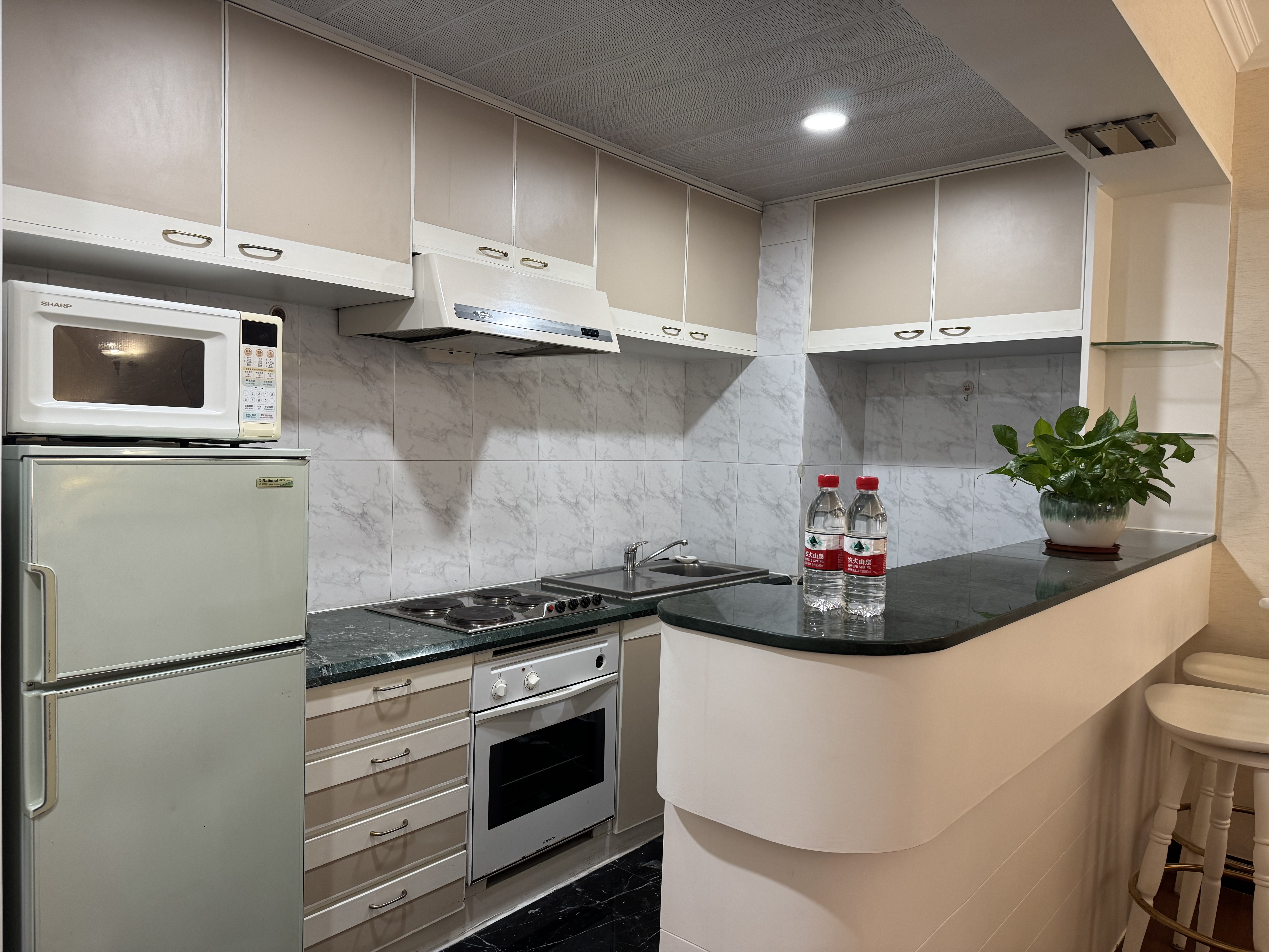 Shantou Golden Gulf  Hotel (Vientiane City)康养公寓房（西式厨房/客厅/冰箱/洗衣机/居家收纳）