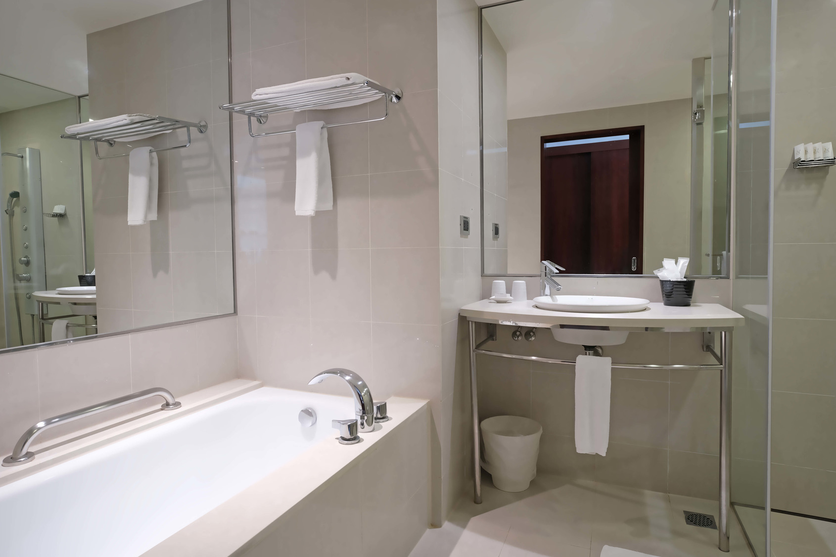 Hotel Del Lago街景经典大床房