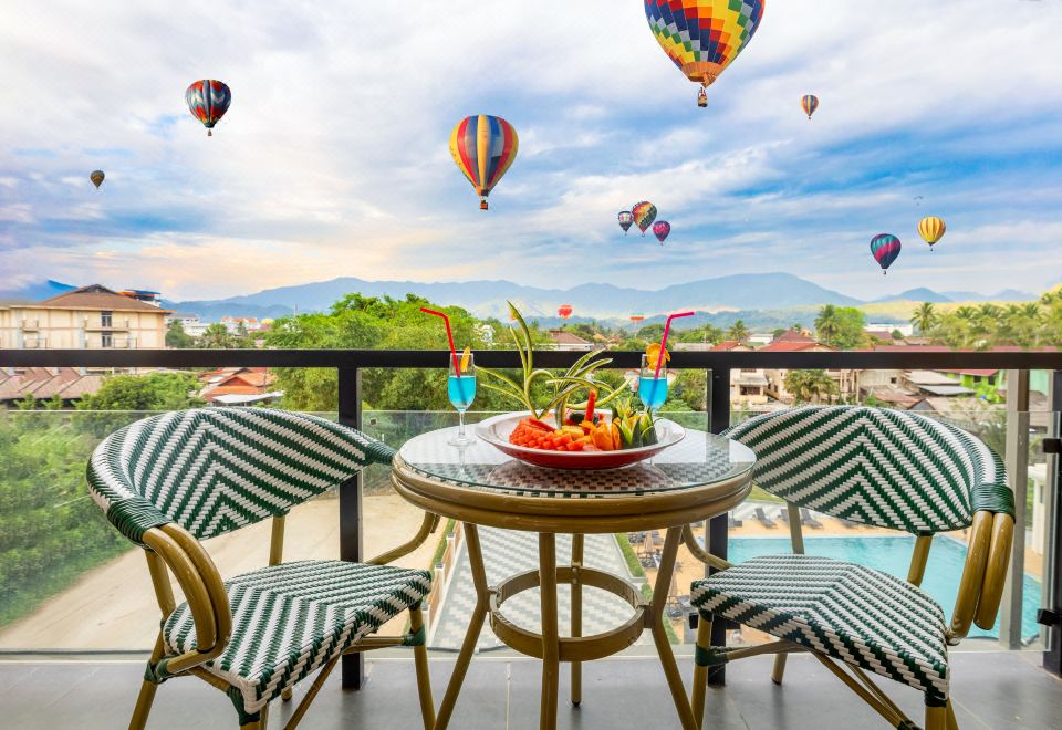 Kinton hotelSuite Room