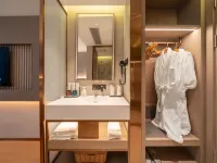 Lavande Hotel (Ganzi Batang Branch, National Highway 318)