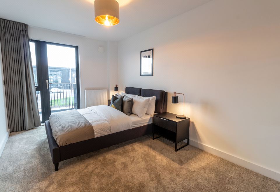 SevenStays Ashford - 2BR Luxury ApartmentsTwo-Bedroom Apartment
