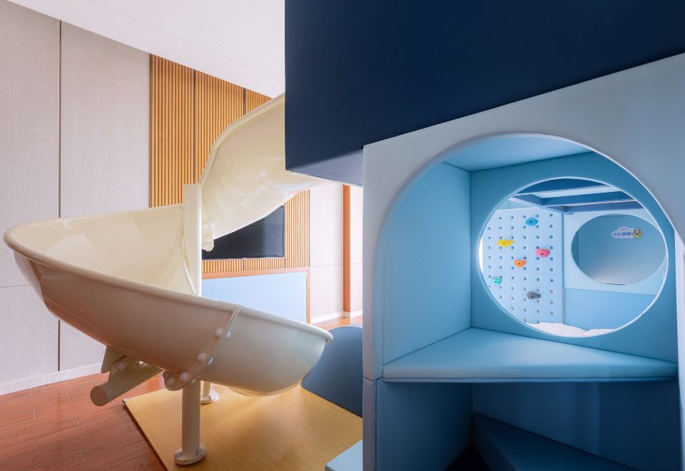 酷芽秘密樹屋家庭房