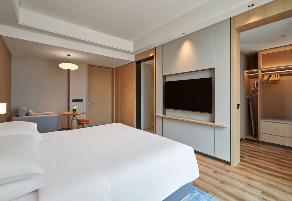 Hyatt Place Huangshan Train StationSpecial Queen Room