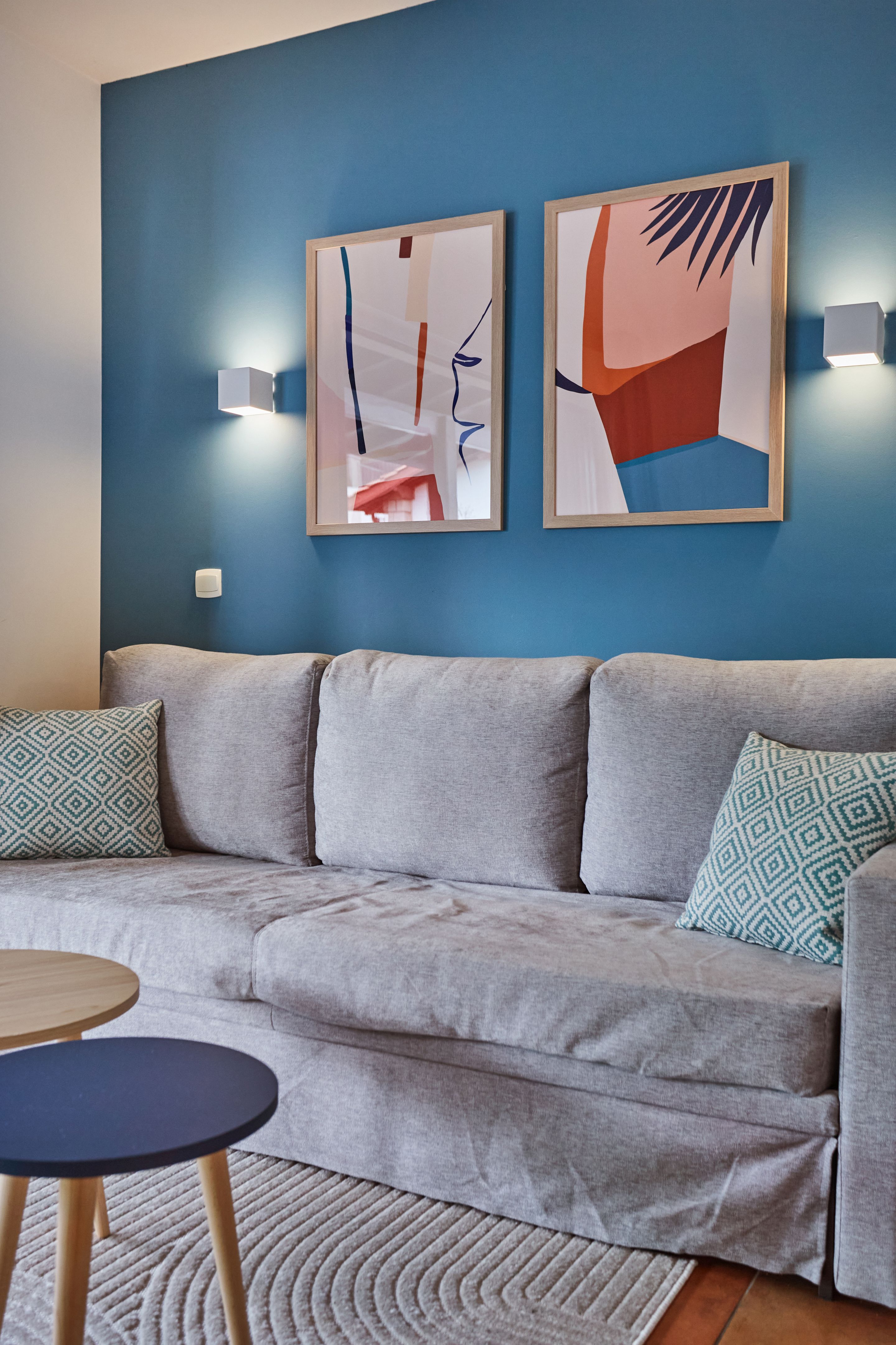 三人房 六名客人