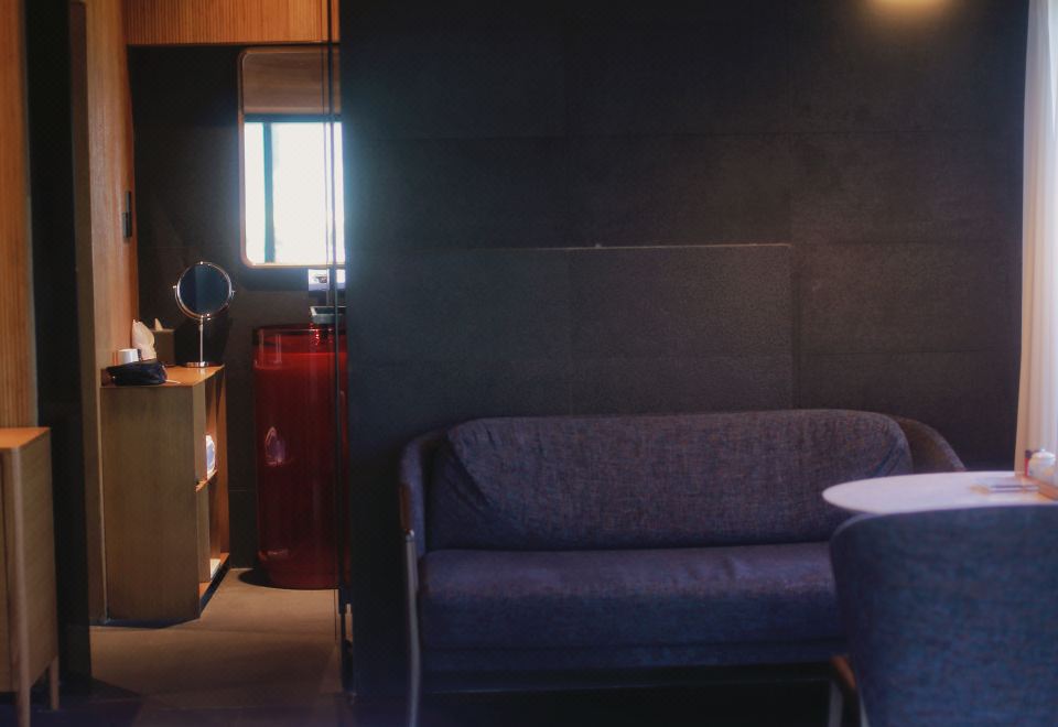 花園行政雙臥套房+2室1廳3衞+戶外露臺+宜人山色