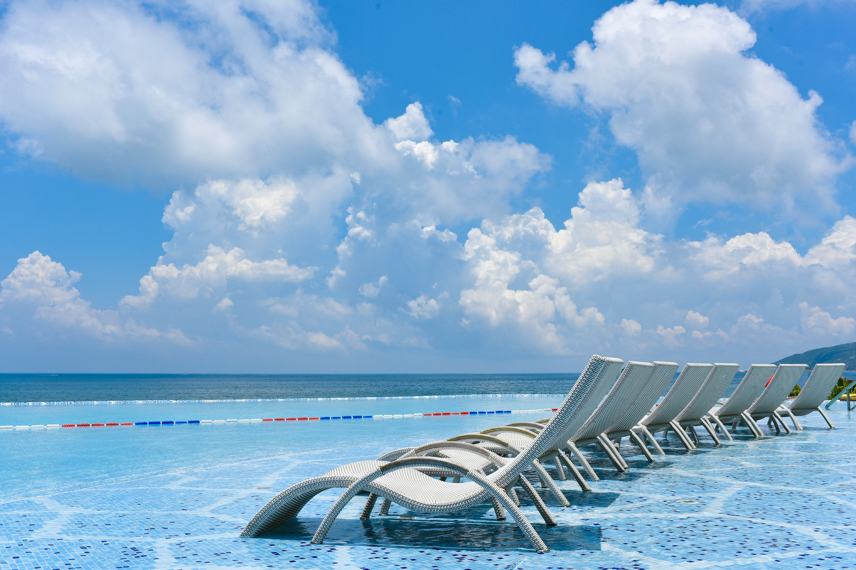 卓越海景大床房