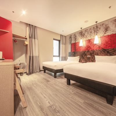 雙床房（電視投屏+記憶枕） 宜必思飯店（瀋陽火車站太原街店）優惠