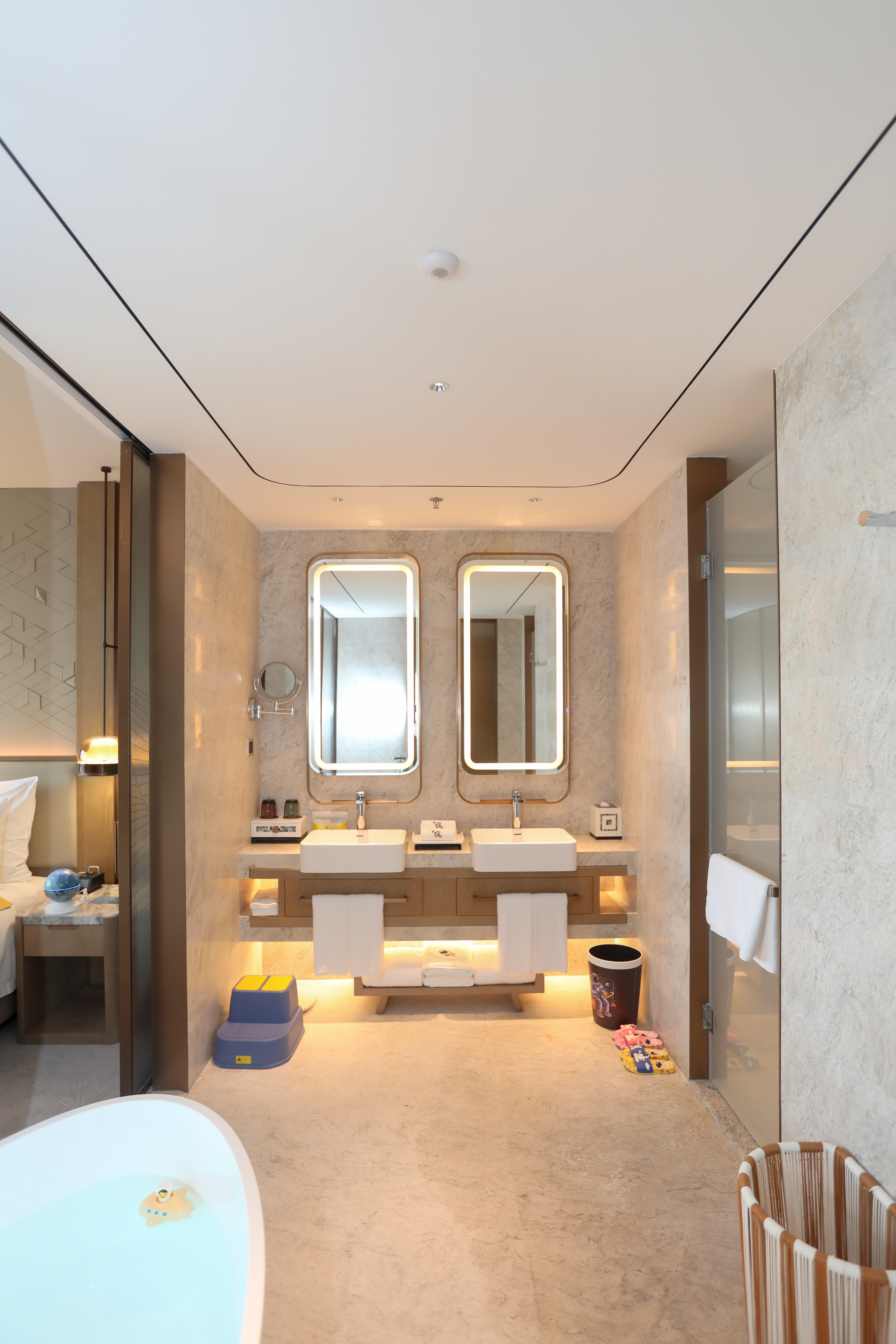 亲子主题房-行政双床