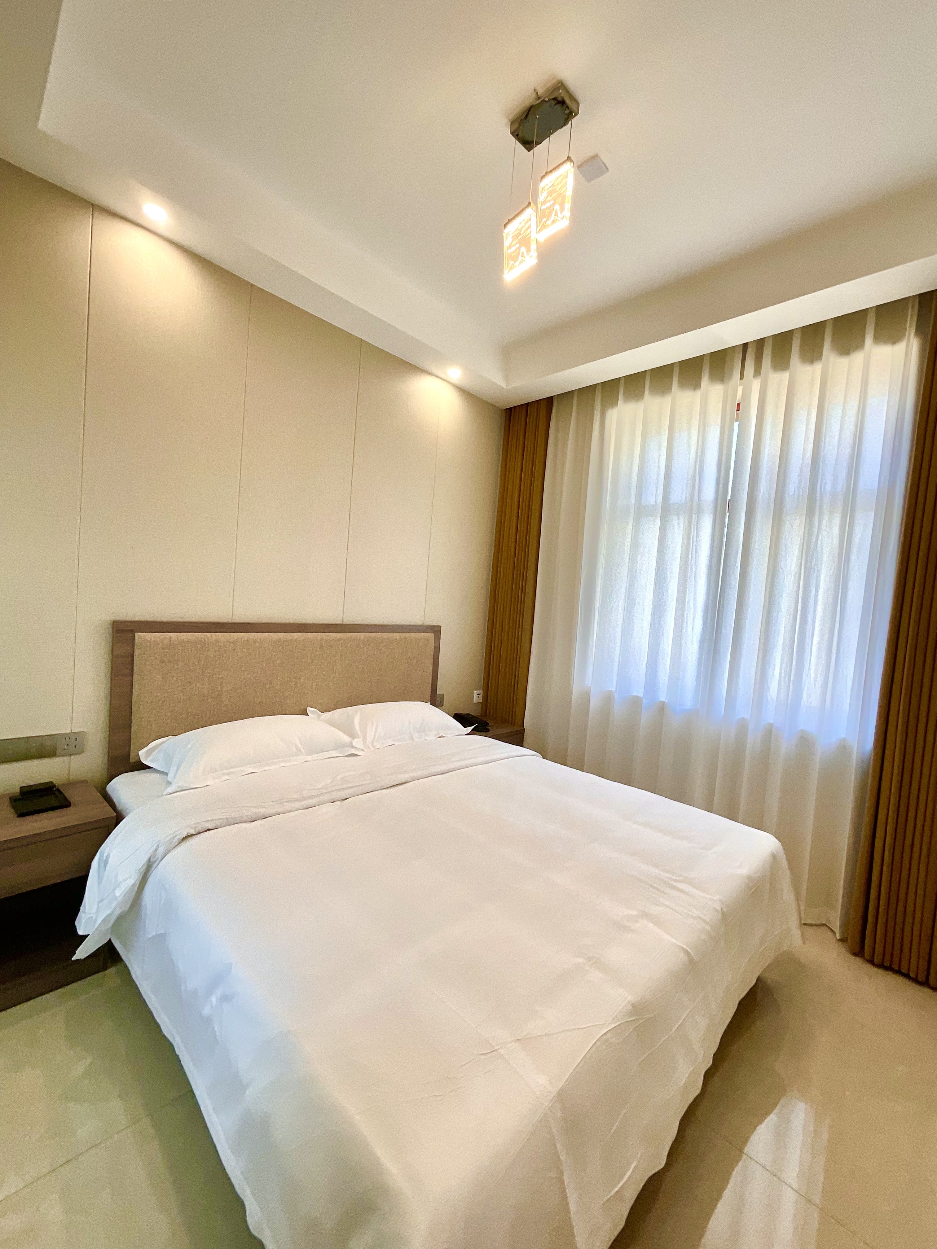 輕享大床公寓房（地暖+零壓床墊+陽台）