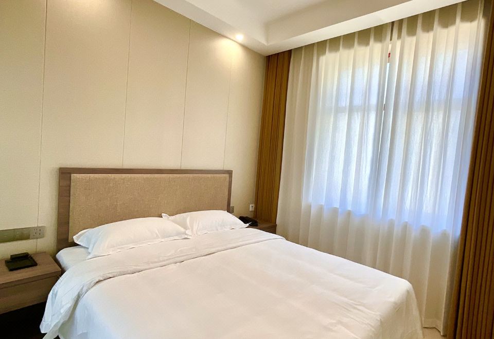 輕享大床公寓房（地暖+零壓床墊+陽台）