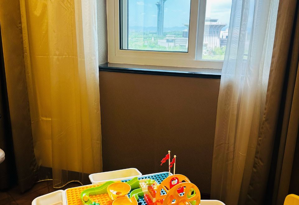 小黃鴨鳥巢景觀小童套房