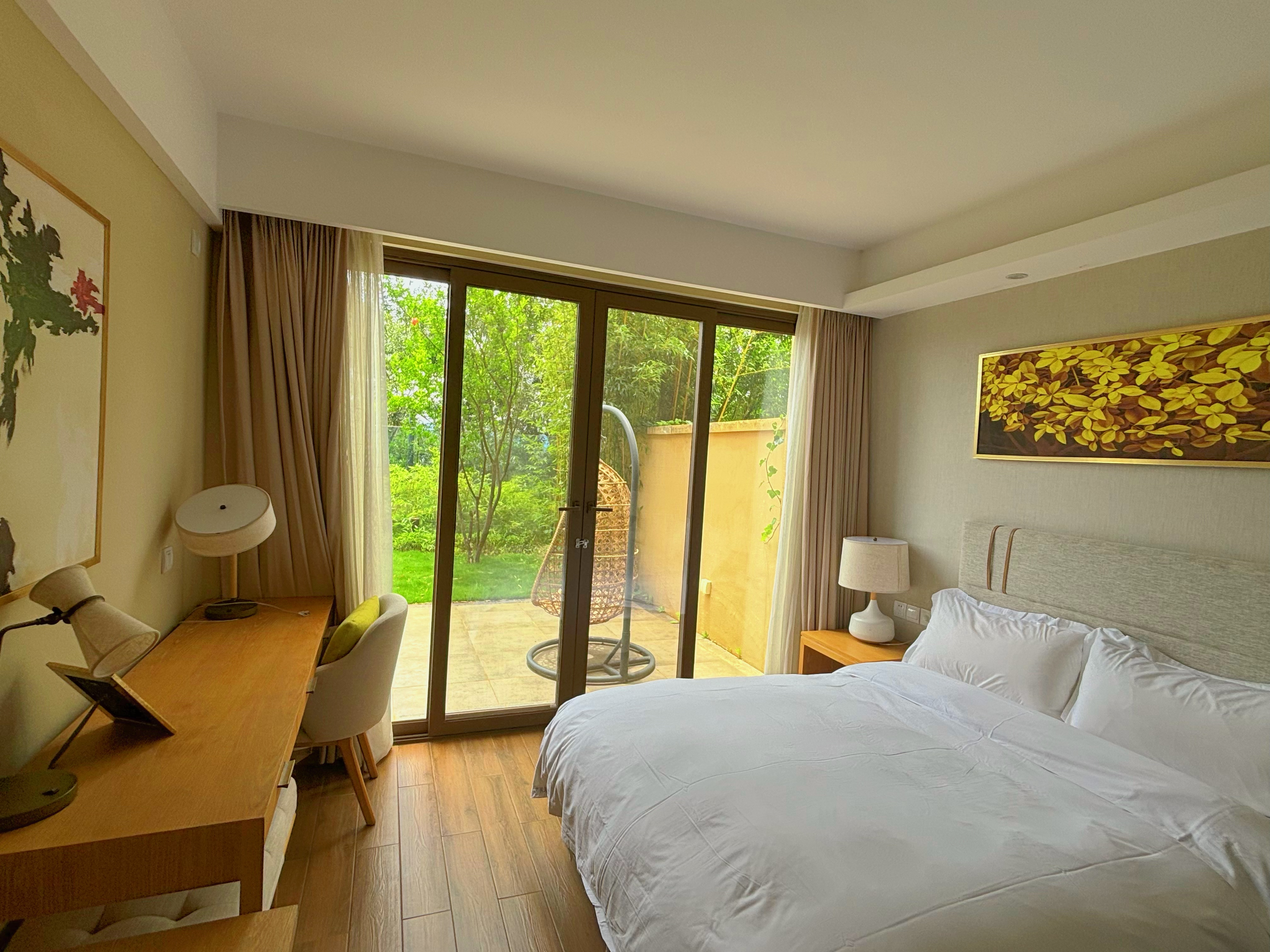 豪华花园三室套房B（花园+麻将机+浴缸）