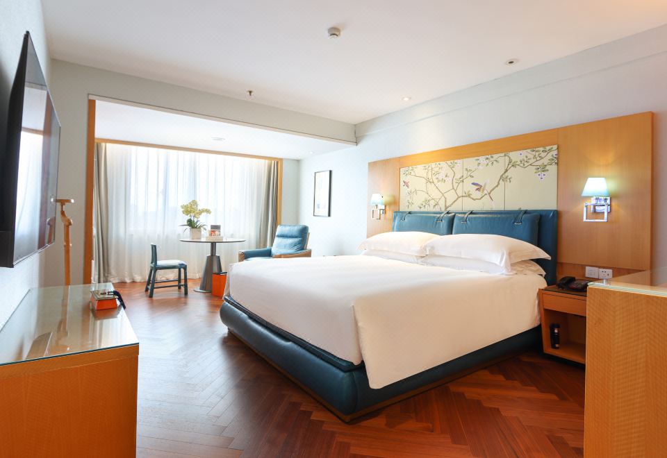 豪华城景大床房【深睡枕+电动沙发】