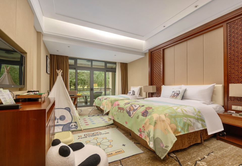 耙老师主题山景家庭房