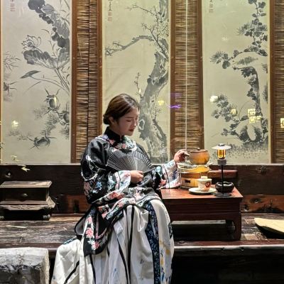 繁星苑（天窗景觀家庭房） 上海朱家角雅韻居客棧優惠