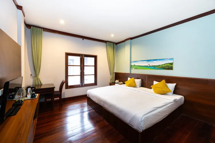 ห้องดีลักซ์เตียงคิงไซส์ วิวสวน