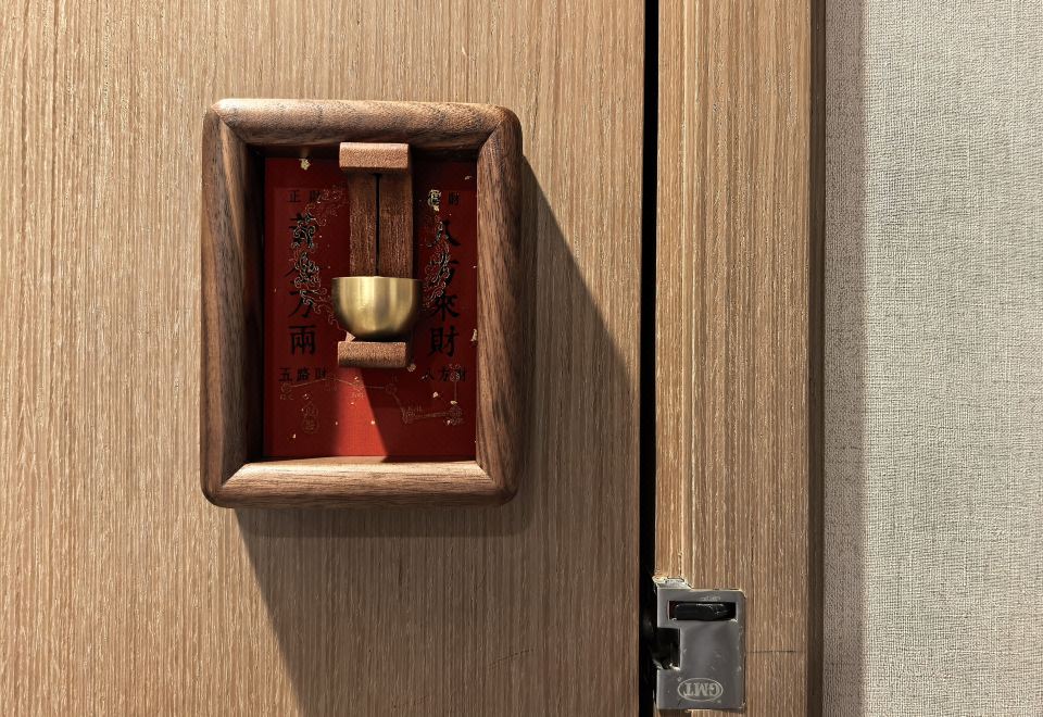 “发发发”麻将主题房