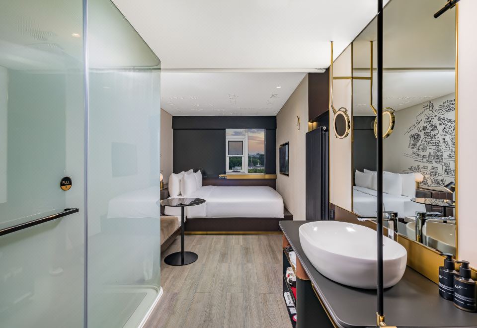 欢逸景观大床房（城市美景+小冰箱）