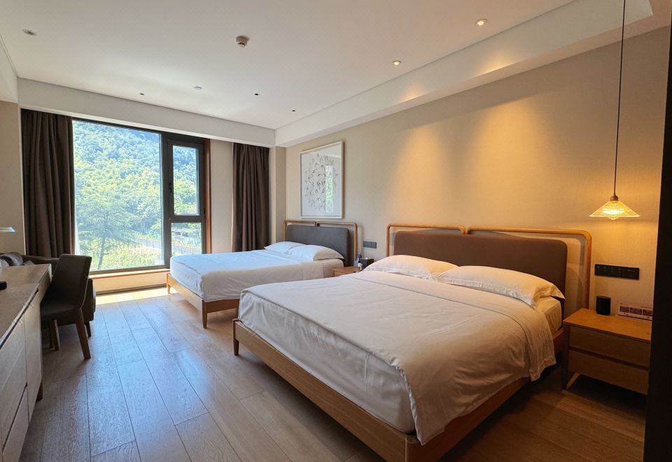 豪華家庭雙床房+宜人山色+浪漫浴缸