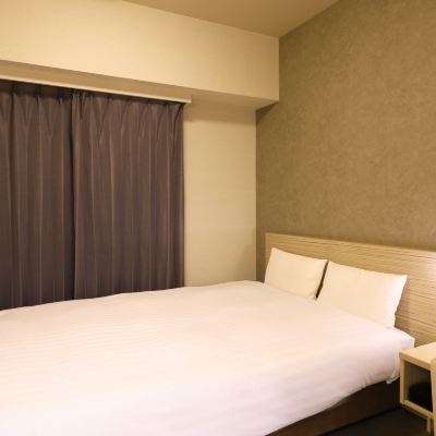 雙人床房 禁菸 多米飯店-三島天然溫泉優惠