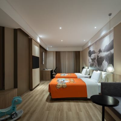 幾木親子房（裸棉床品+深睡枕+迷你冰箱+童趣玩具+體重秤） 南寧南湖地鐵站亞朵酒店優惠