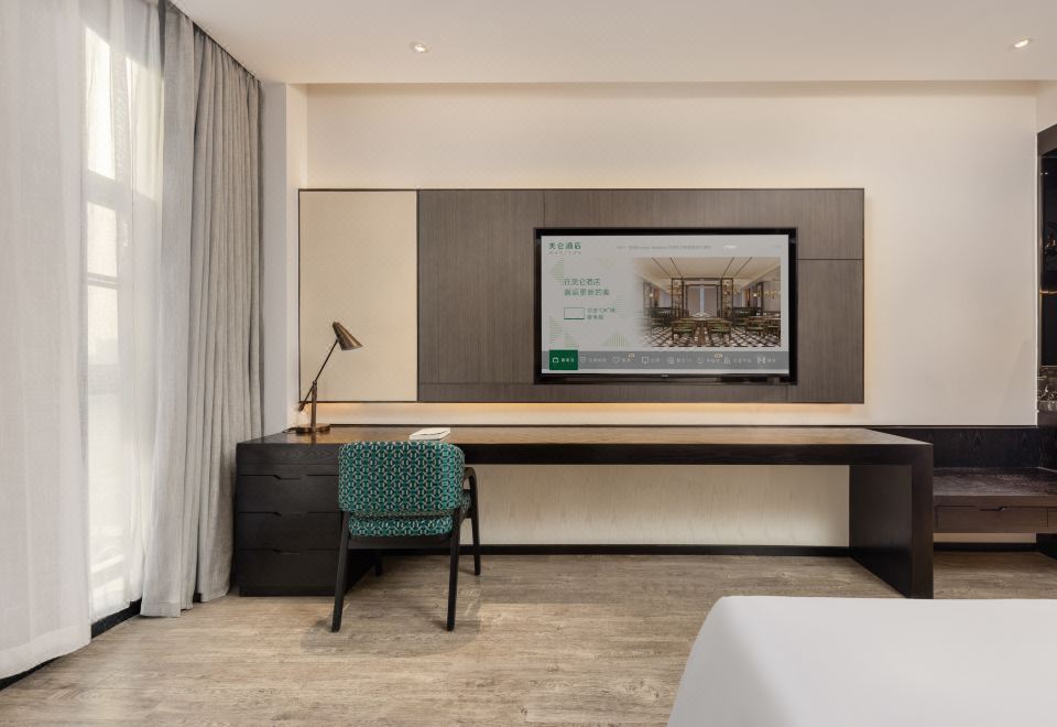 Executive Queen Room