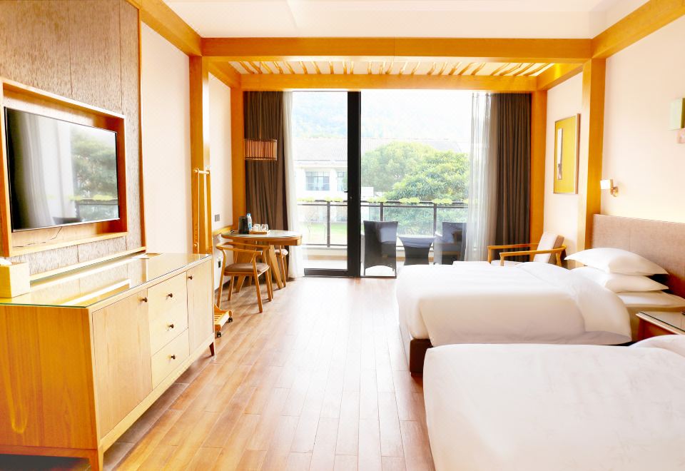 山語樓豪華家庭房